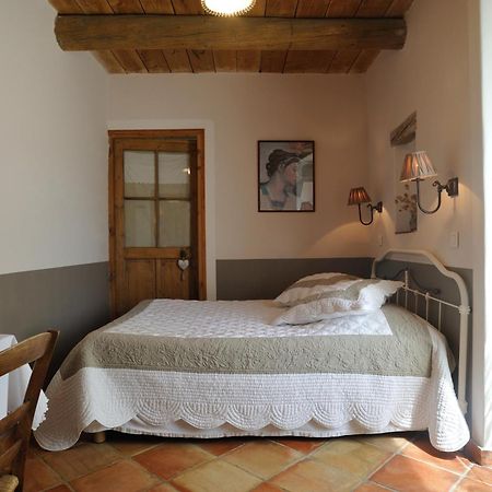 Chambres D'Hotes Domaine Des Machottes Grans Экстерьер фото