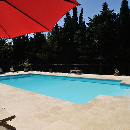 Chambres D'Hotes Domaine Des Machottes Grans Экстерьер фото