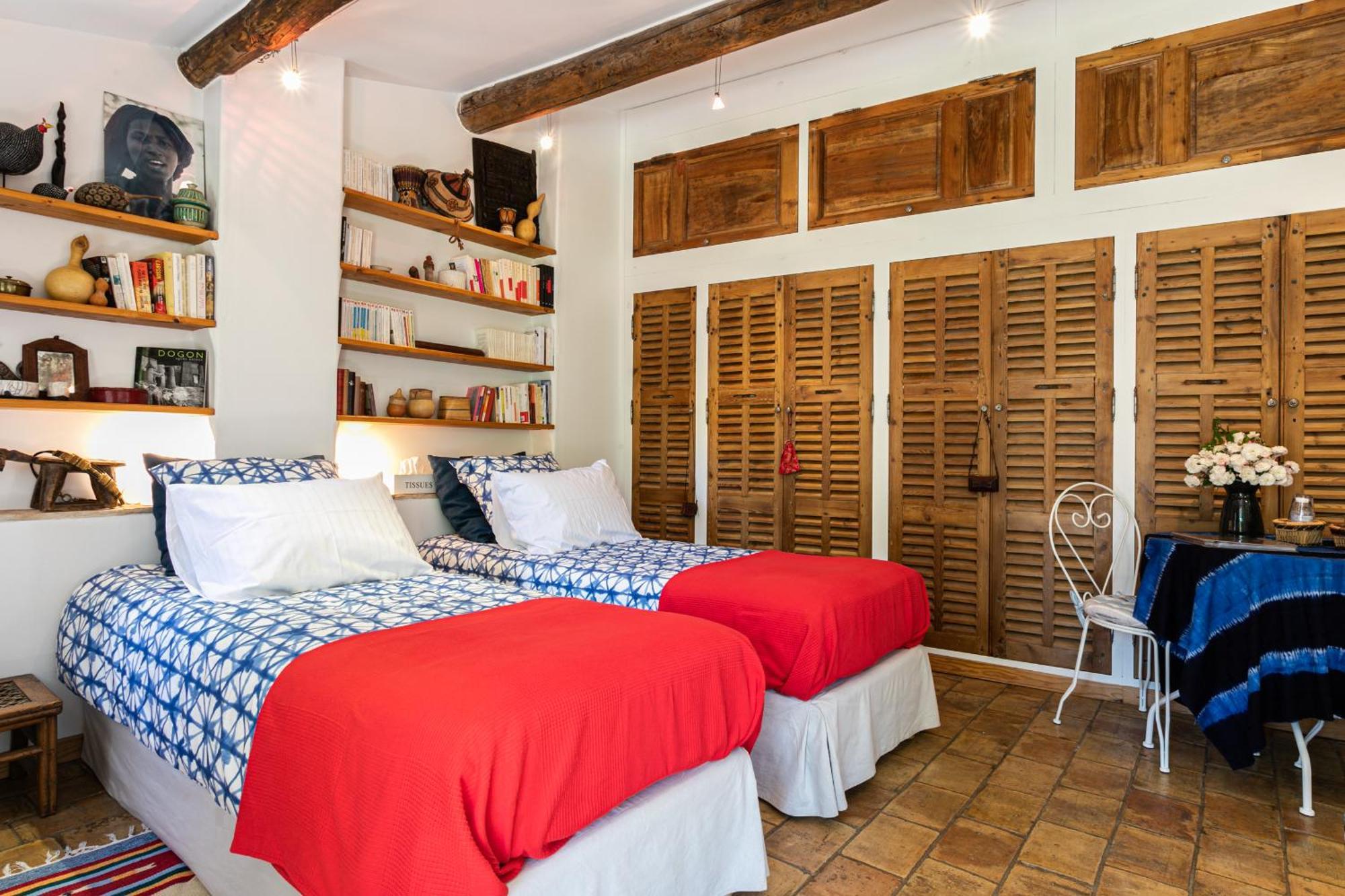Chambres D'Hotes Domaine Des Machottes Grans Экстерьер фото