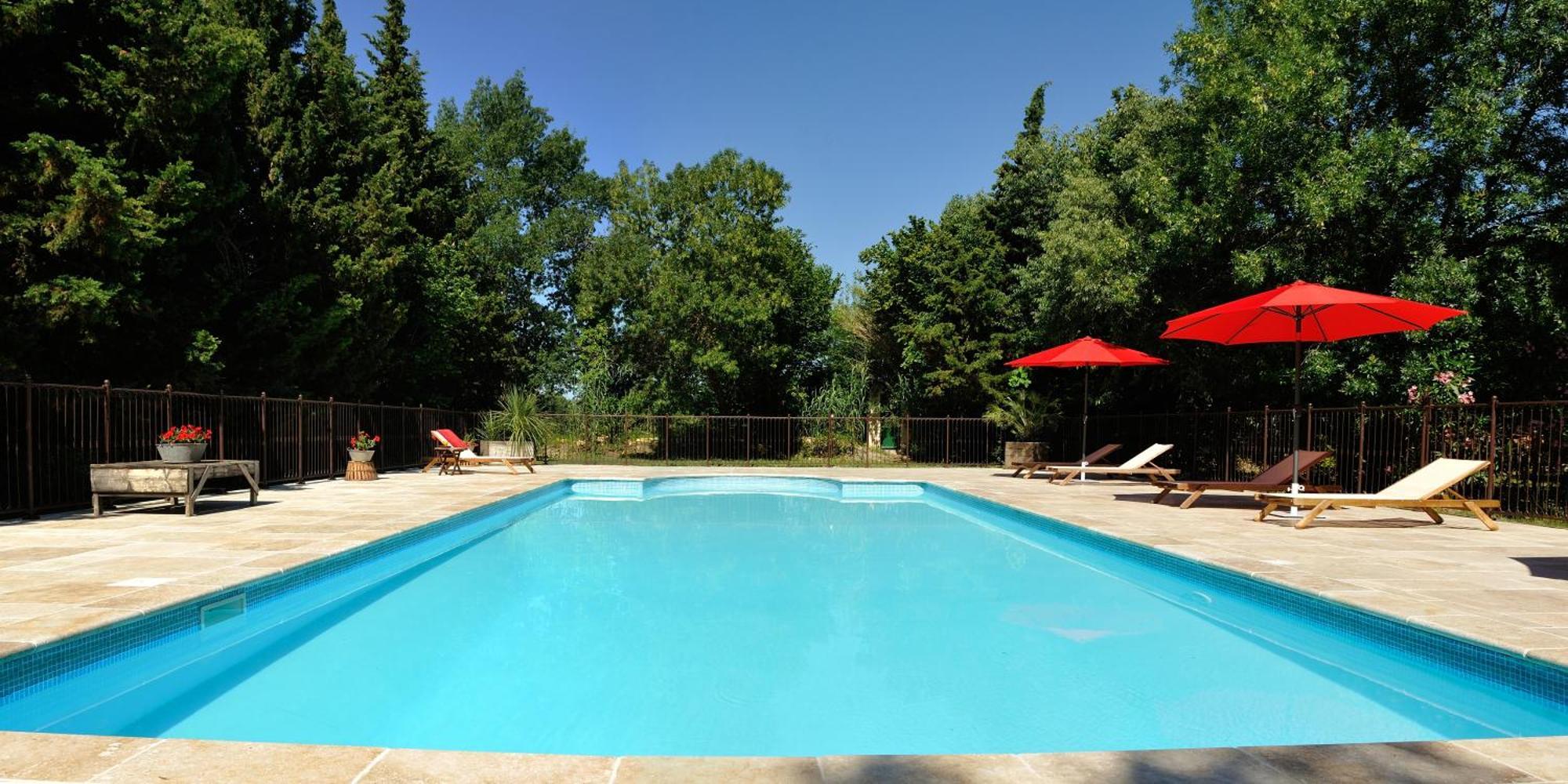 Chambres D'Hotes Domaine Des Machottes Grans Экстерьер фото