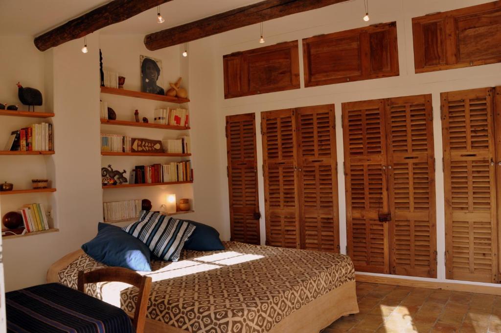 Chambres D'Hotes Domaine Des Machottes Grans Номер фото