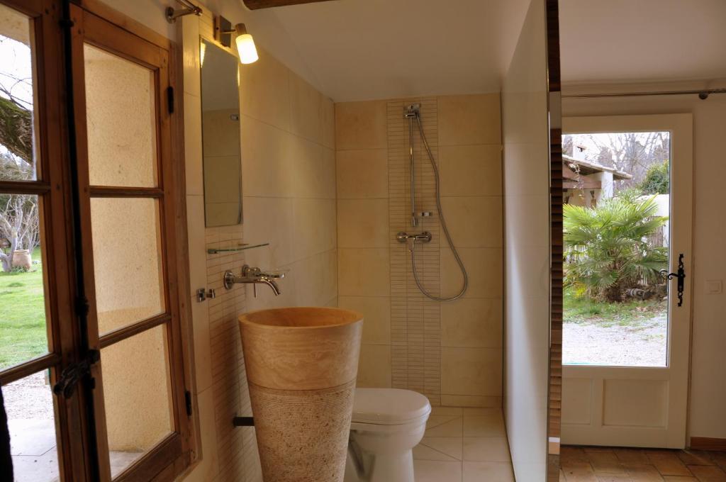 Chambres D'Hotes Domaine Des Machottes Grans Номер фото
